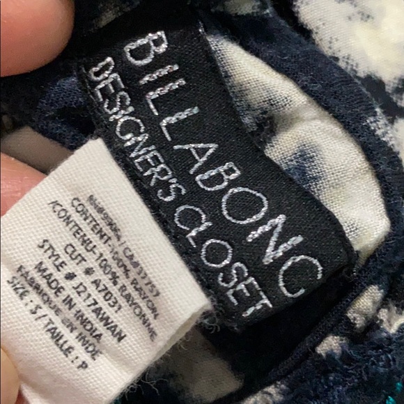 Billabong Romper - Picture 4 of 4